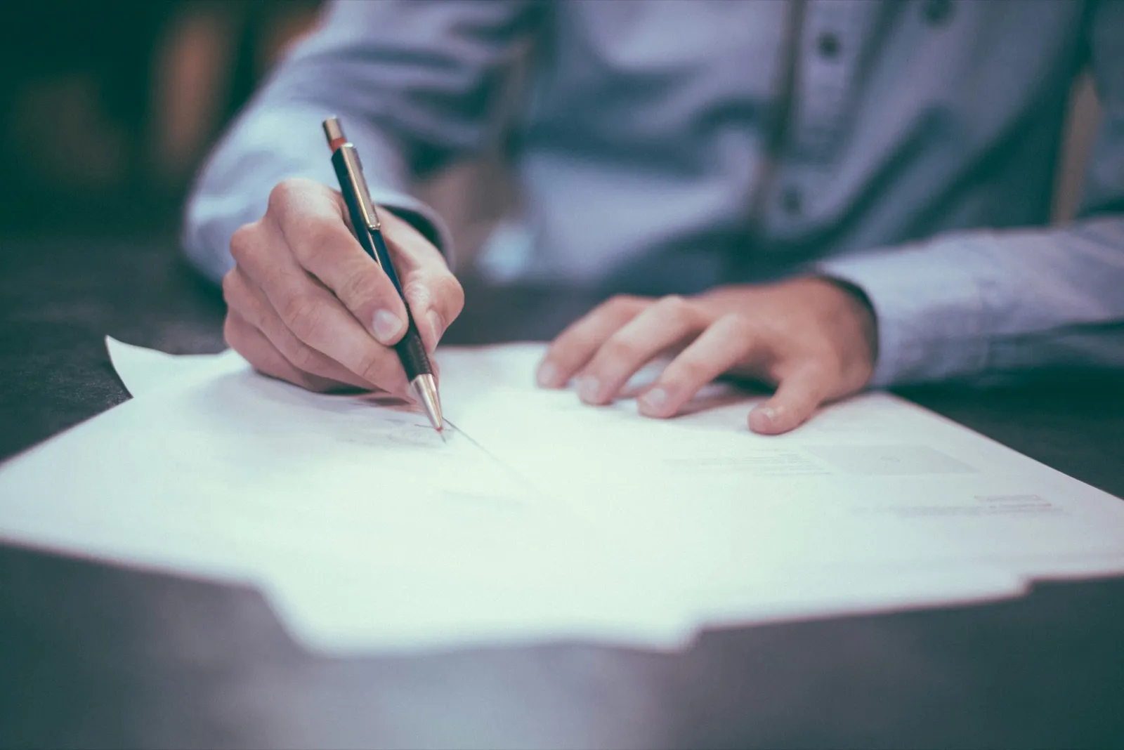 Pourquoi faire appel à un avocat spécialisé?